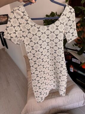 Topshop White & Gray Geometric Mini Dress